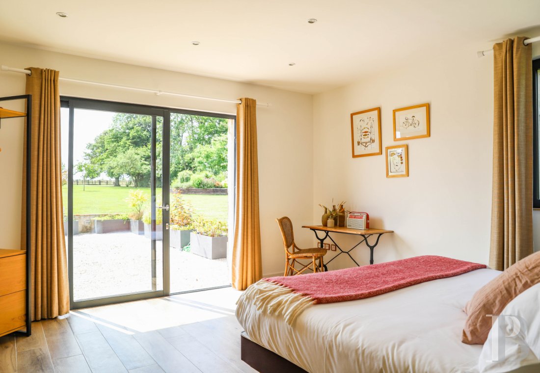 A former 18th century farmhouse with carefully renovated outbuildings on the edge of a forest in Perche - photo  n°30